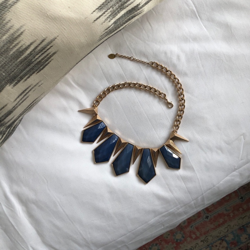 Statement Necklace - Picture 5 of 6